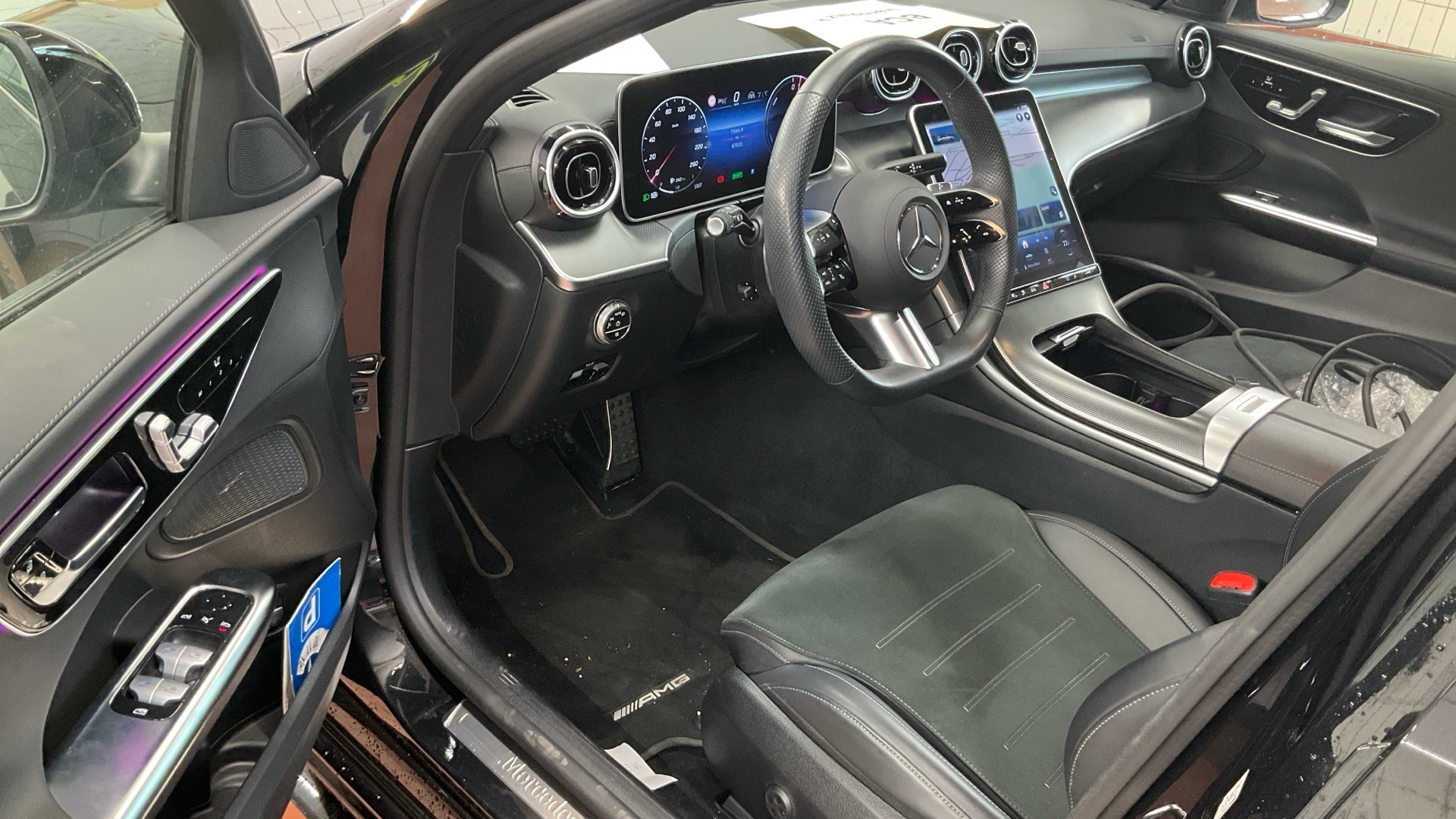 MERCEDES-BENZ C 2023