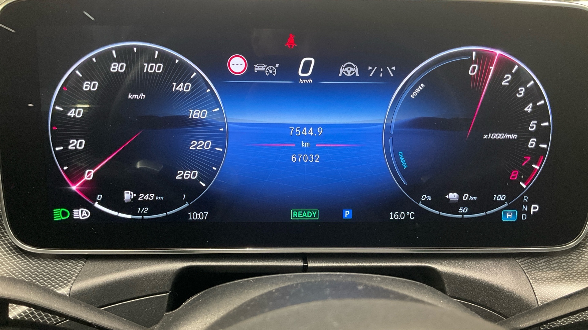 MERCEDES-BENZ C 2023