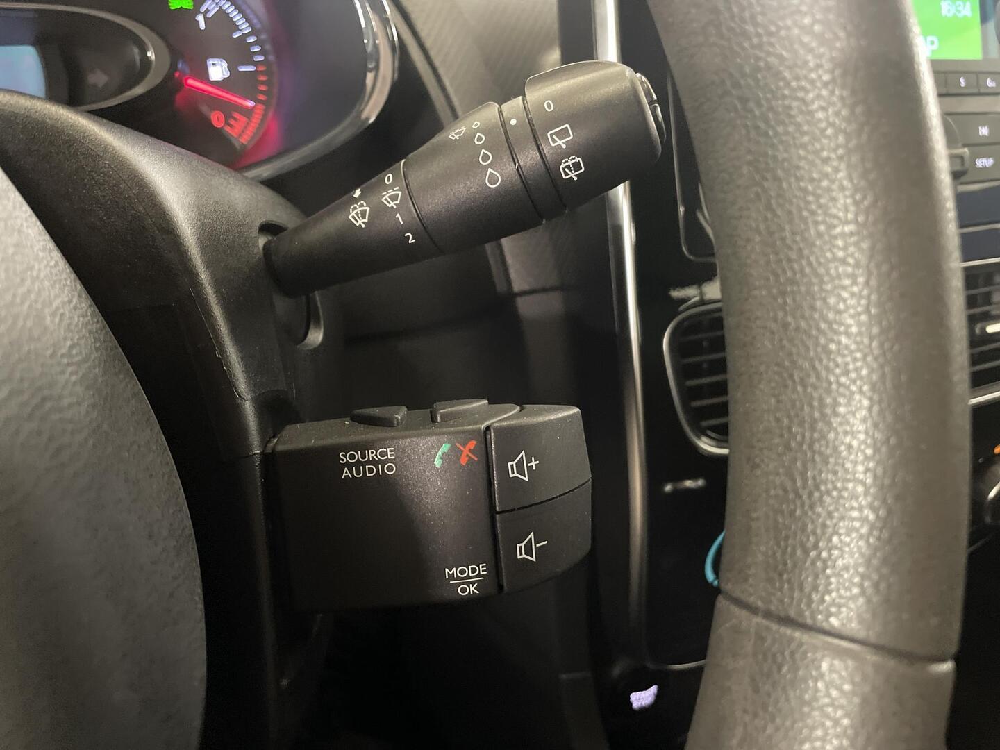 RENAULT Clio 2016