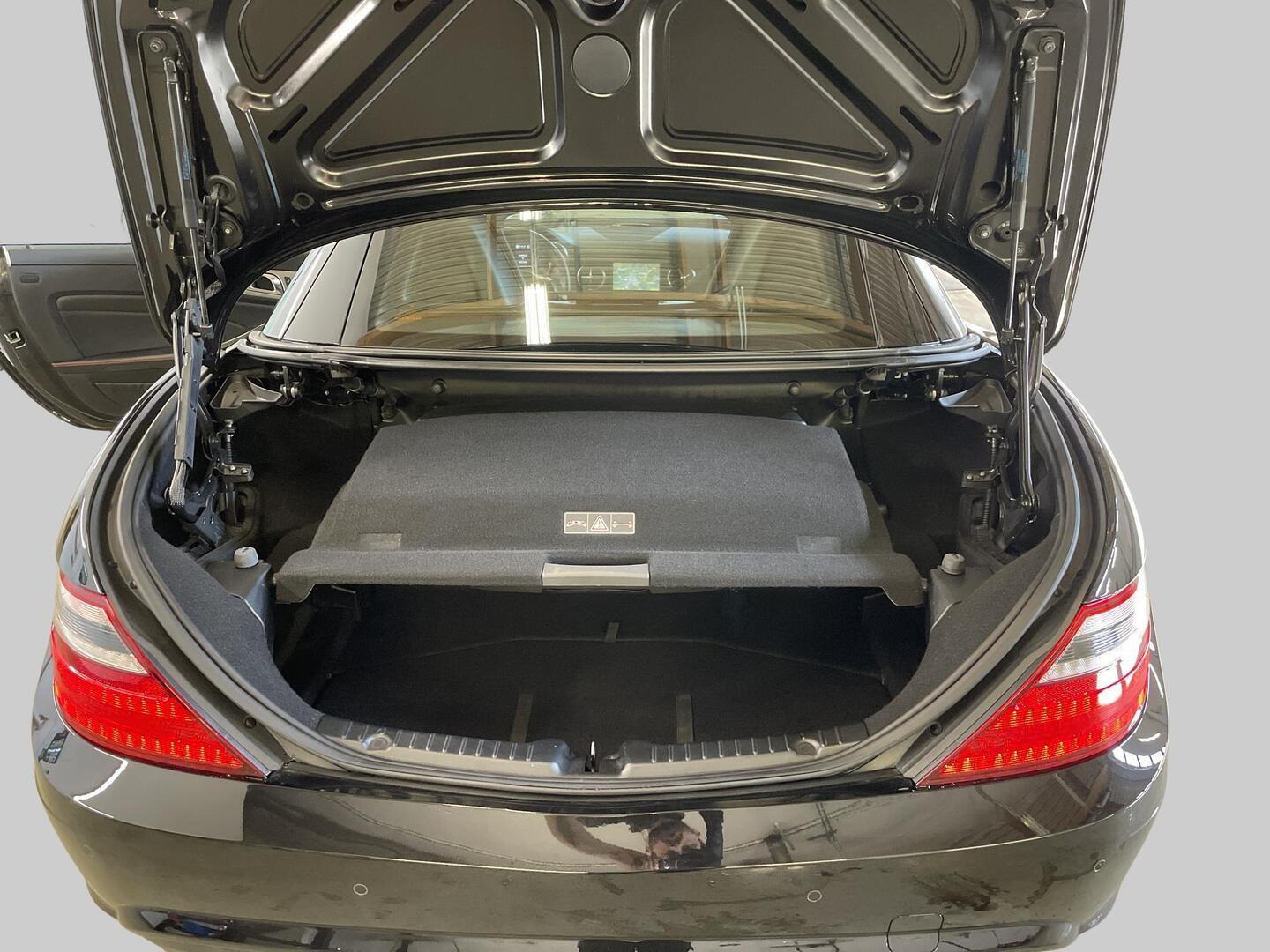 MERCEDES-BENZ SLK 2011