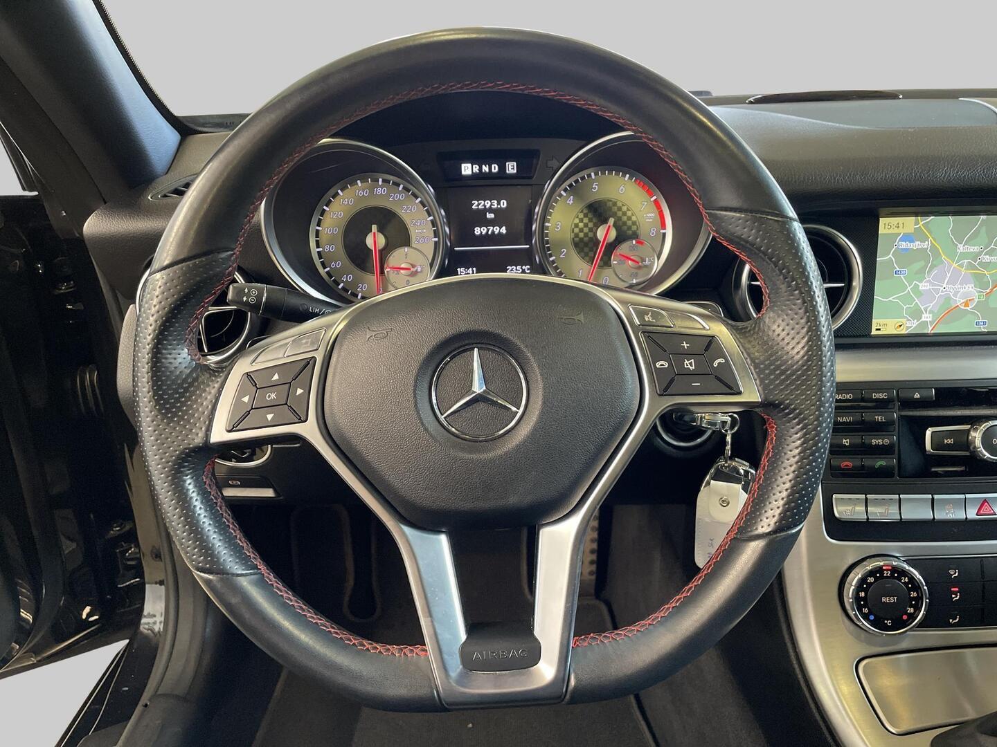 MERCEDES-BENZ SLK 2011