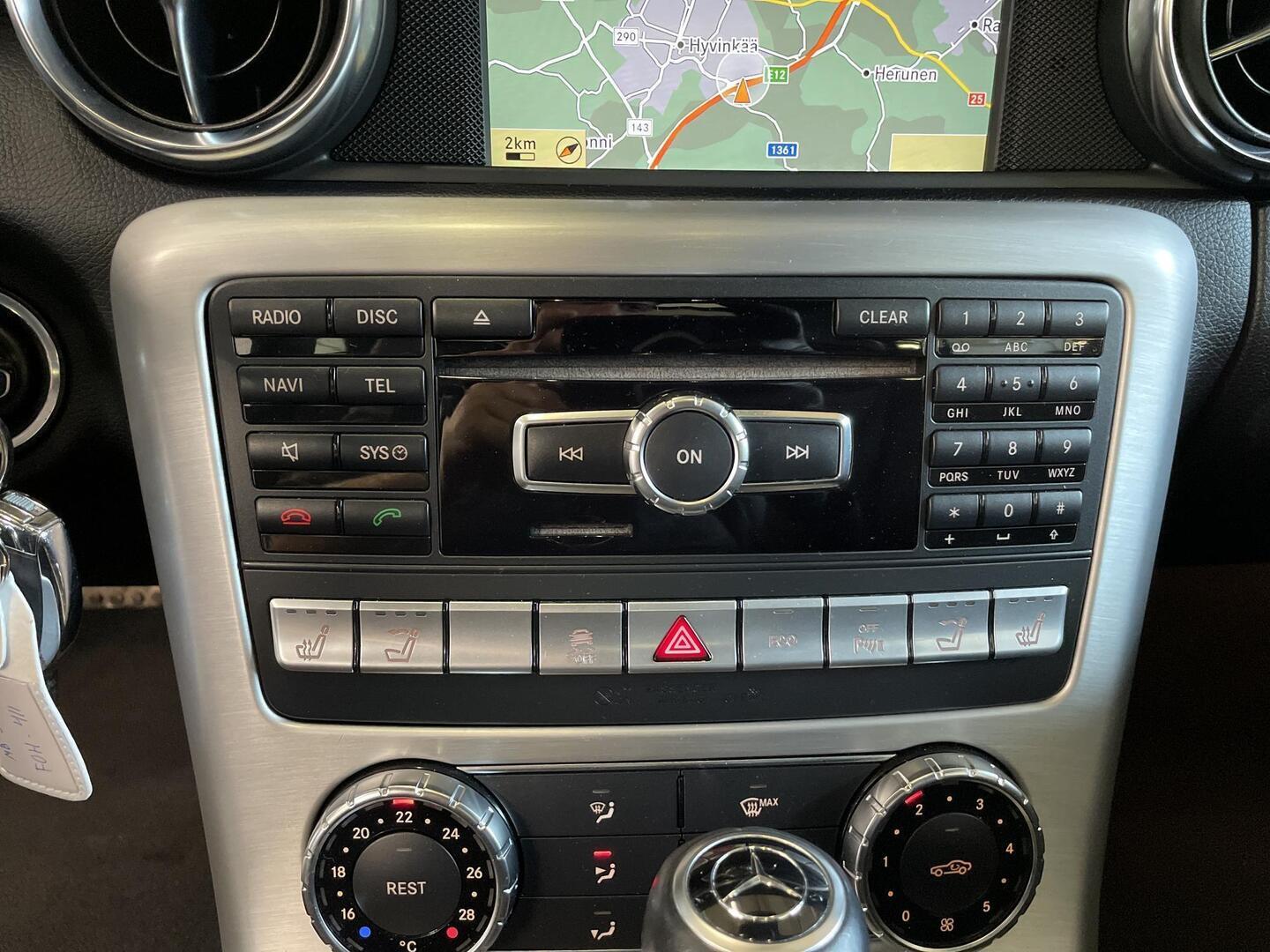MERCEDES-BENZ SLK 2011