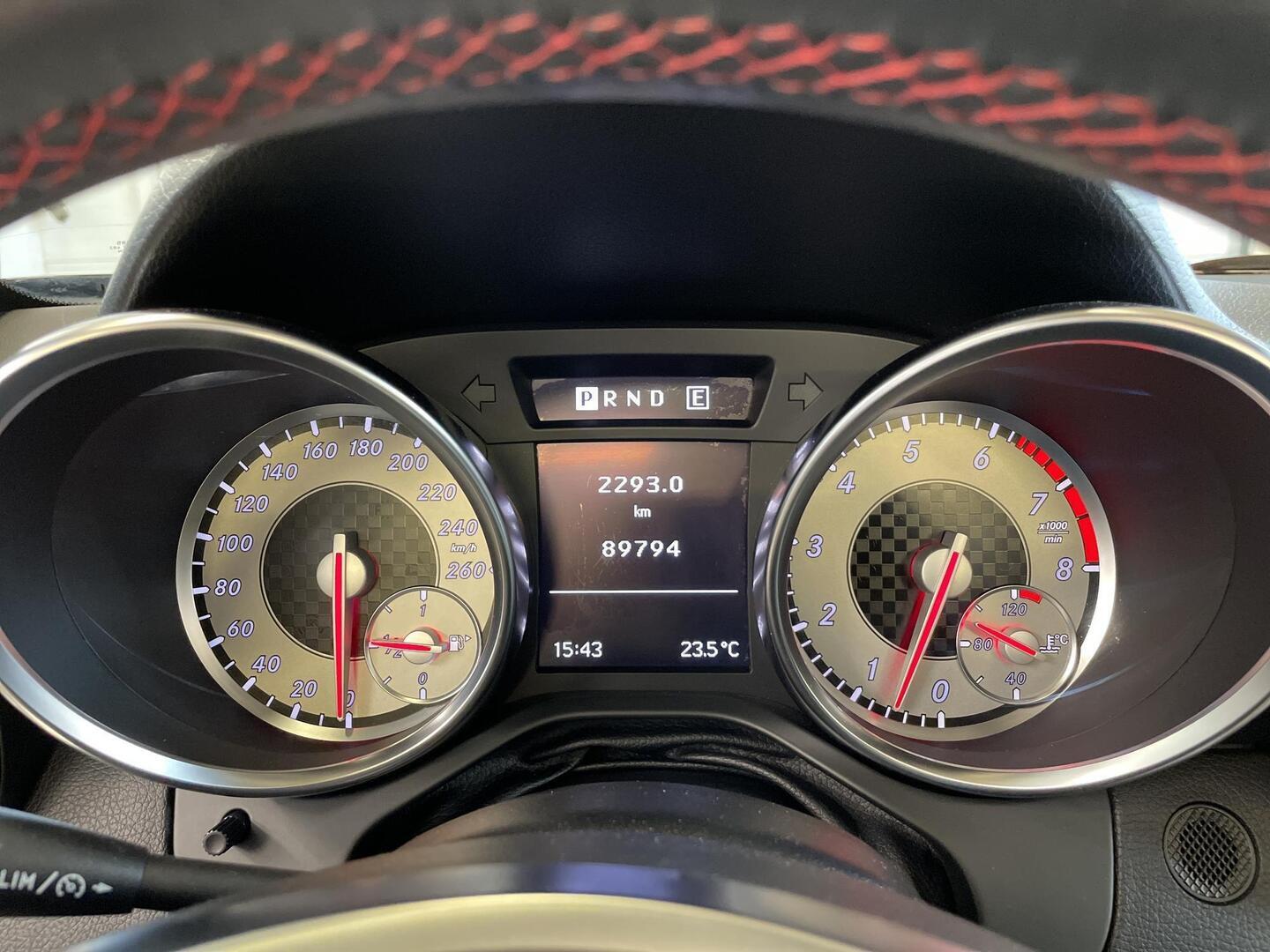 MERCEDES-BENZ SLK 2011