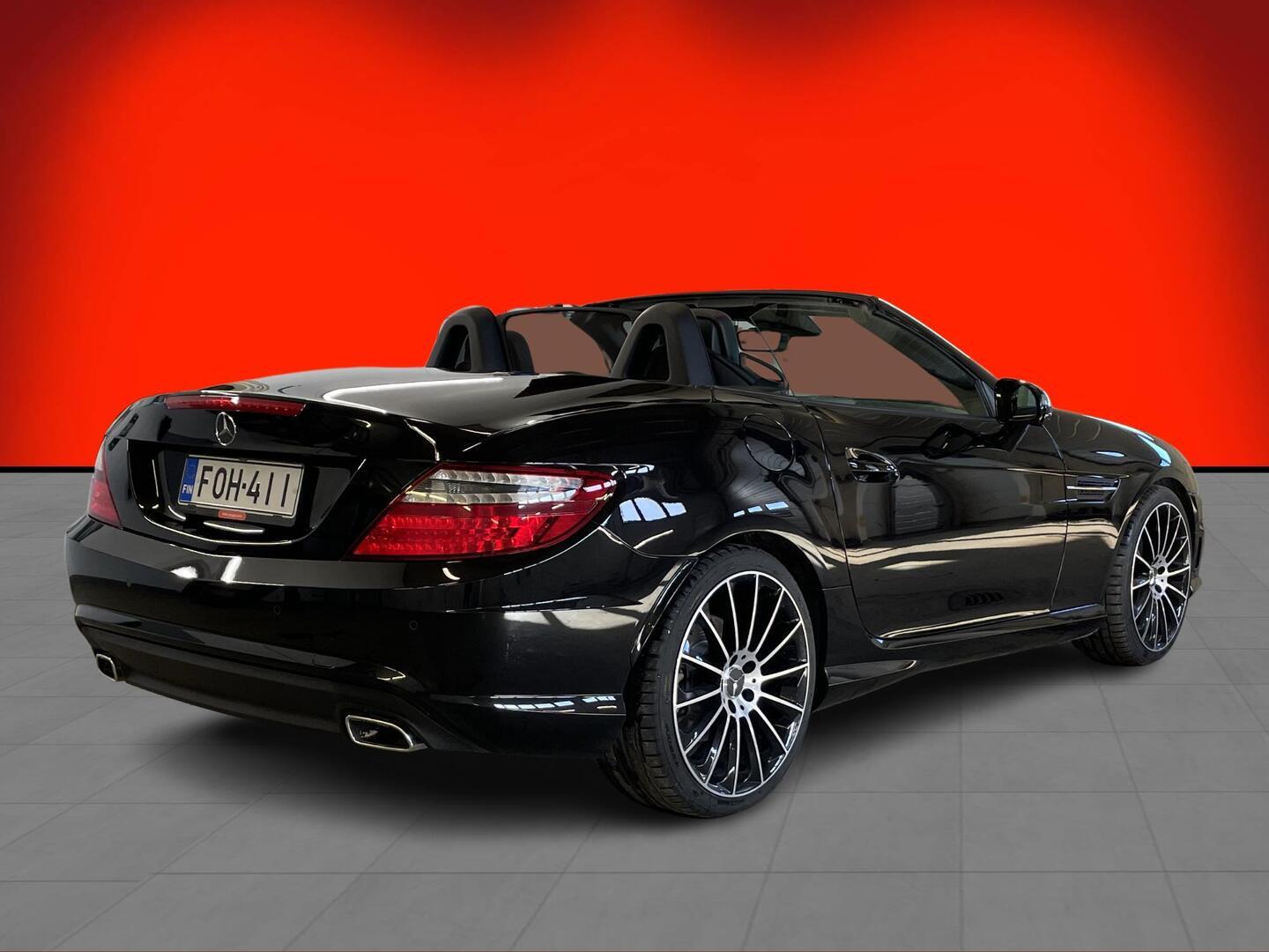 MERCEDES-BENZ SLK 2011