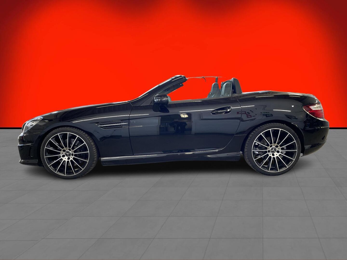 MERCEDES-BENZ SLK 2011