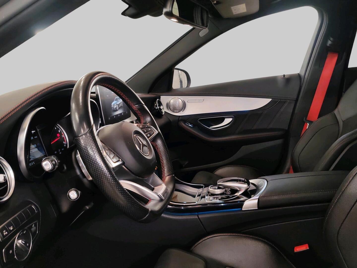 MERCEDES-BENZ C 43 AMG 2017