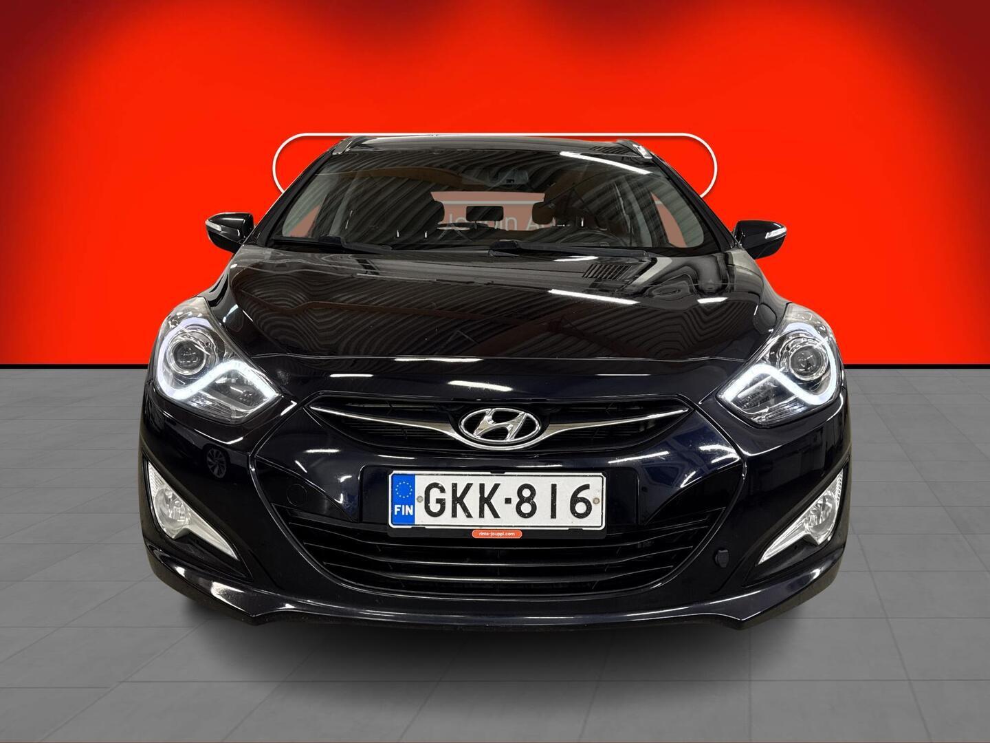 HYUNDAI i40 2012