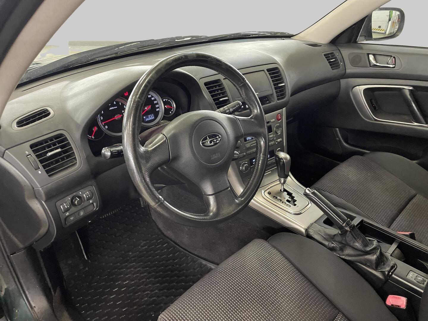 SUBARU Legacy 2004