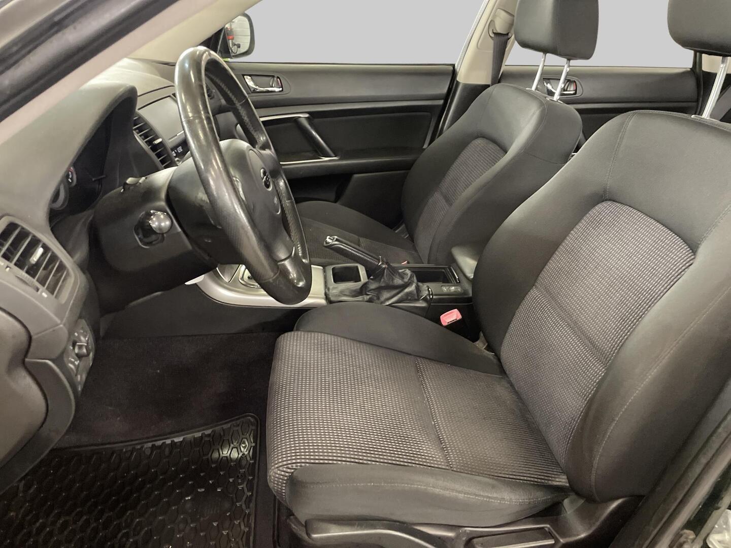 SUBARU Legacy 2004