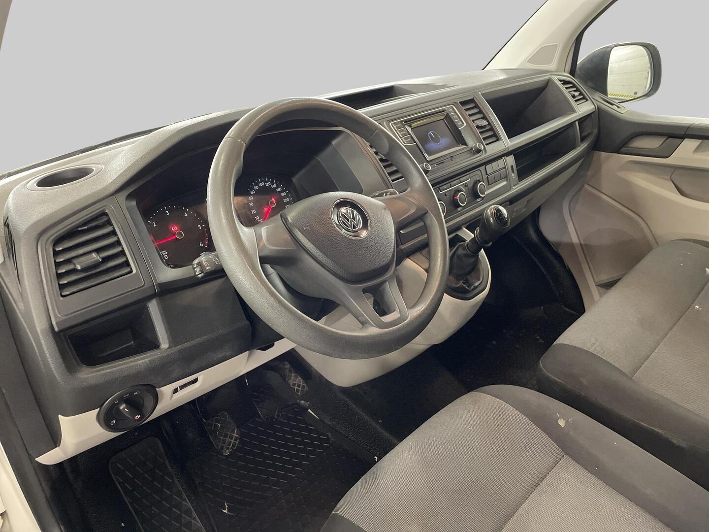 VOLKSWAGEN Transporter 2019