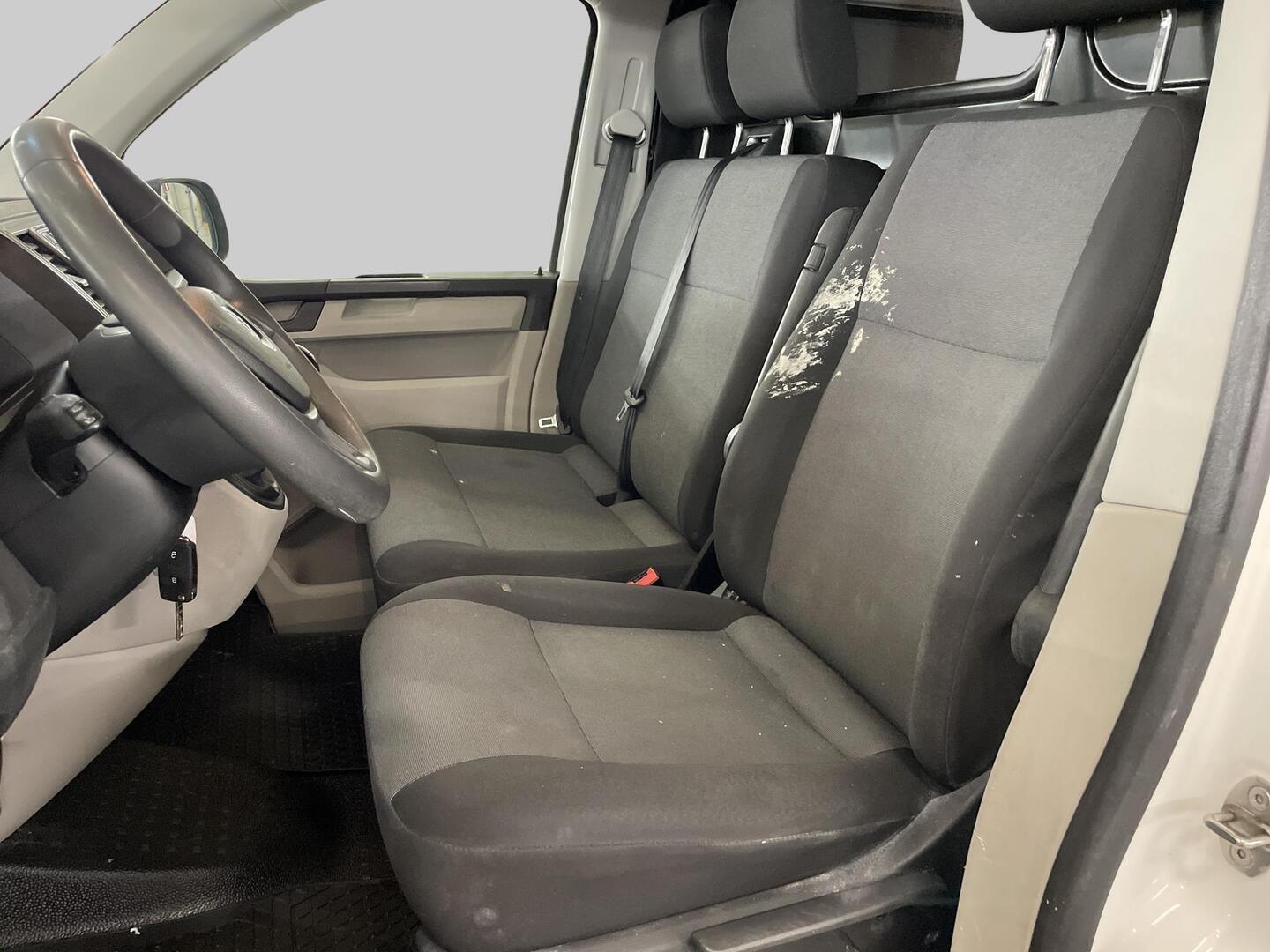VOLKSWAGEN Transporter 2019