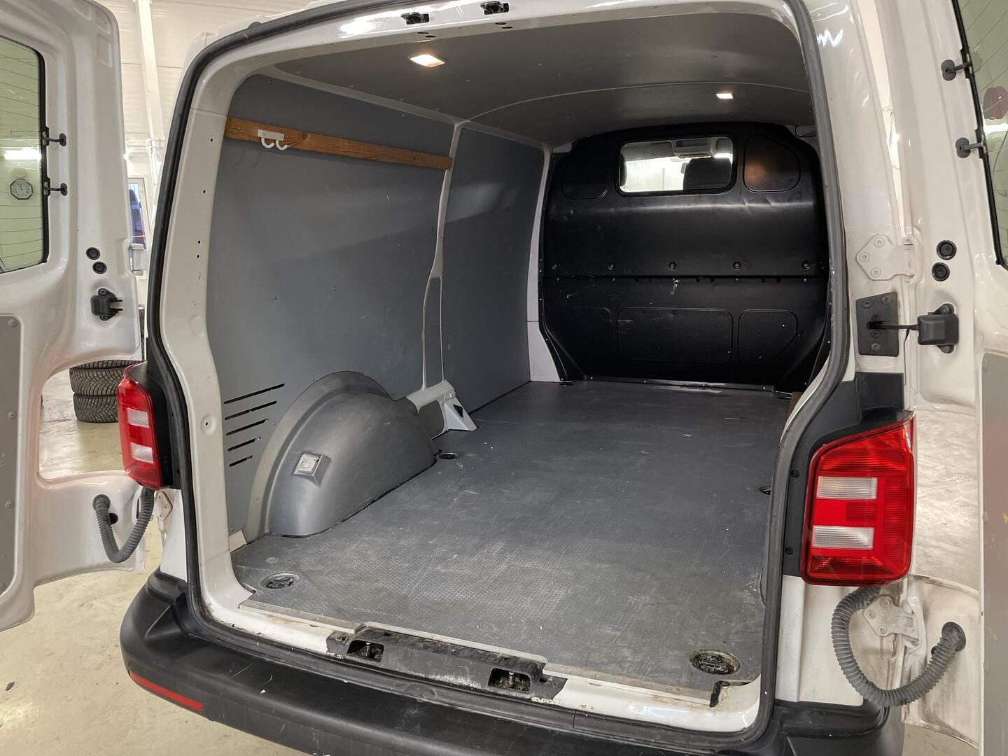 VOLKSWAGEN Transporter 2019