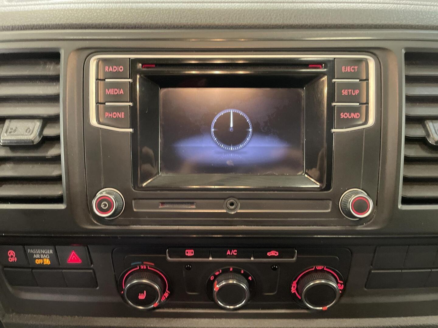 VOLKSWAGEN Transporter 2019