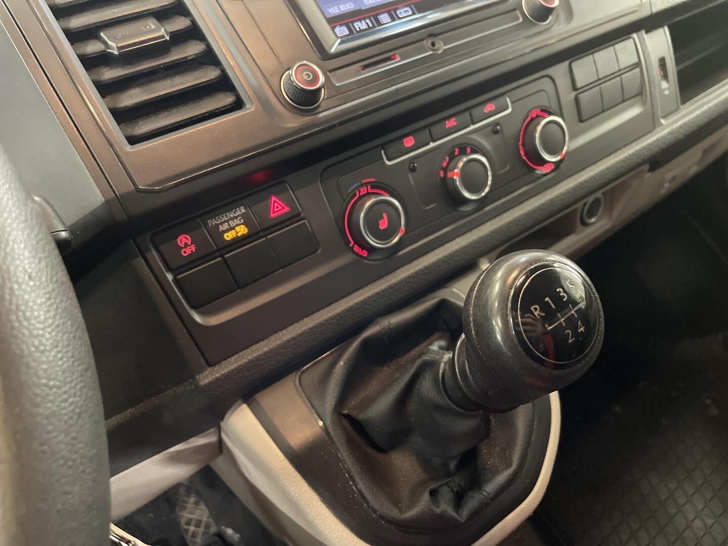 VOLKSWAGEN Transporter 2019
