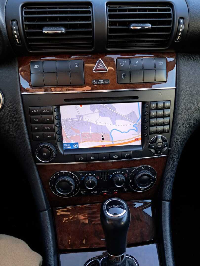 MERCEDES-BENZ C 2005