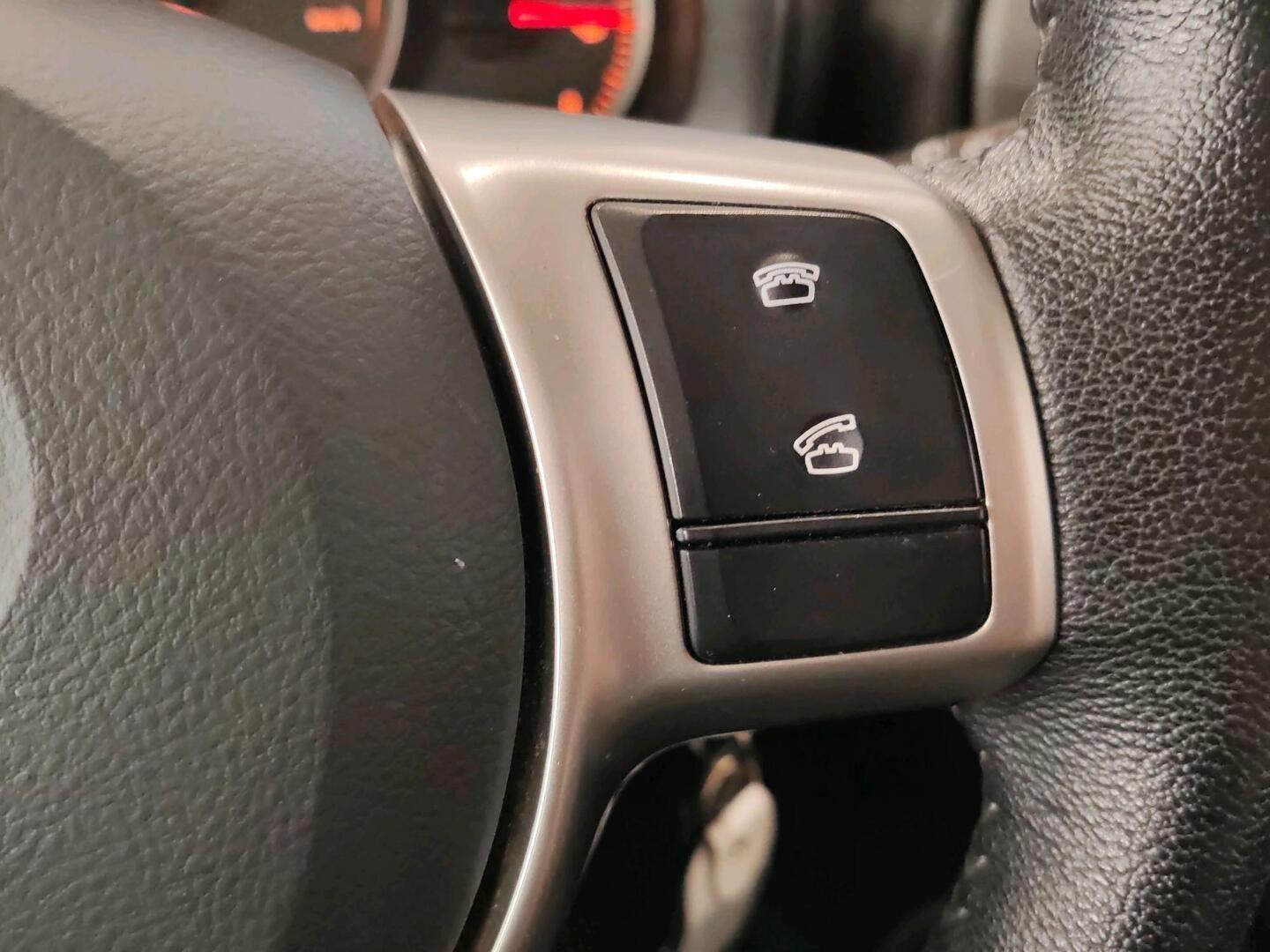 TOYOTA Yaris 2014