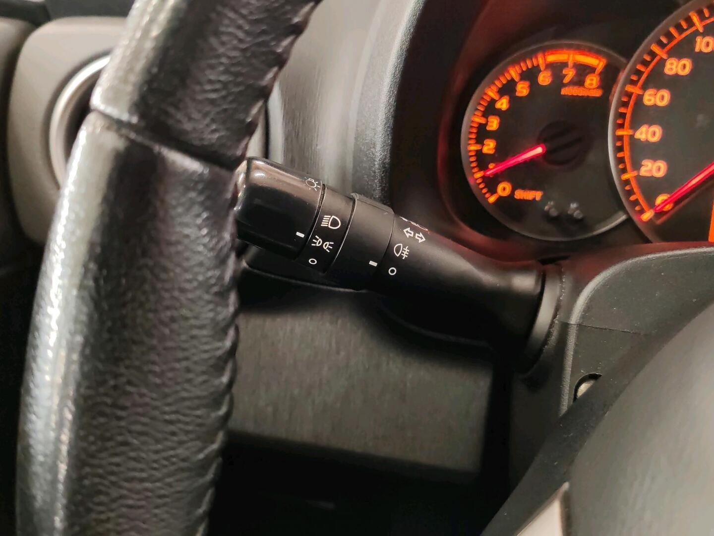 TOYOTA Yaris 2014