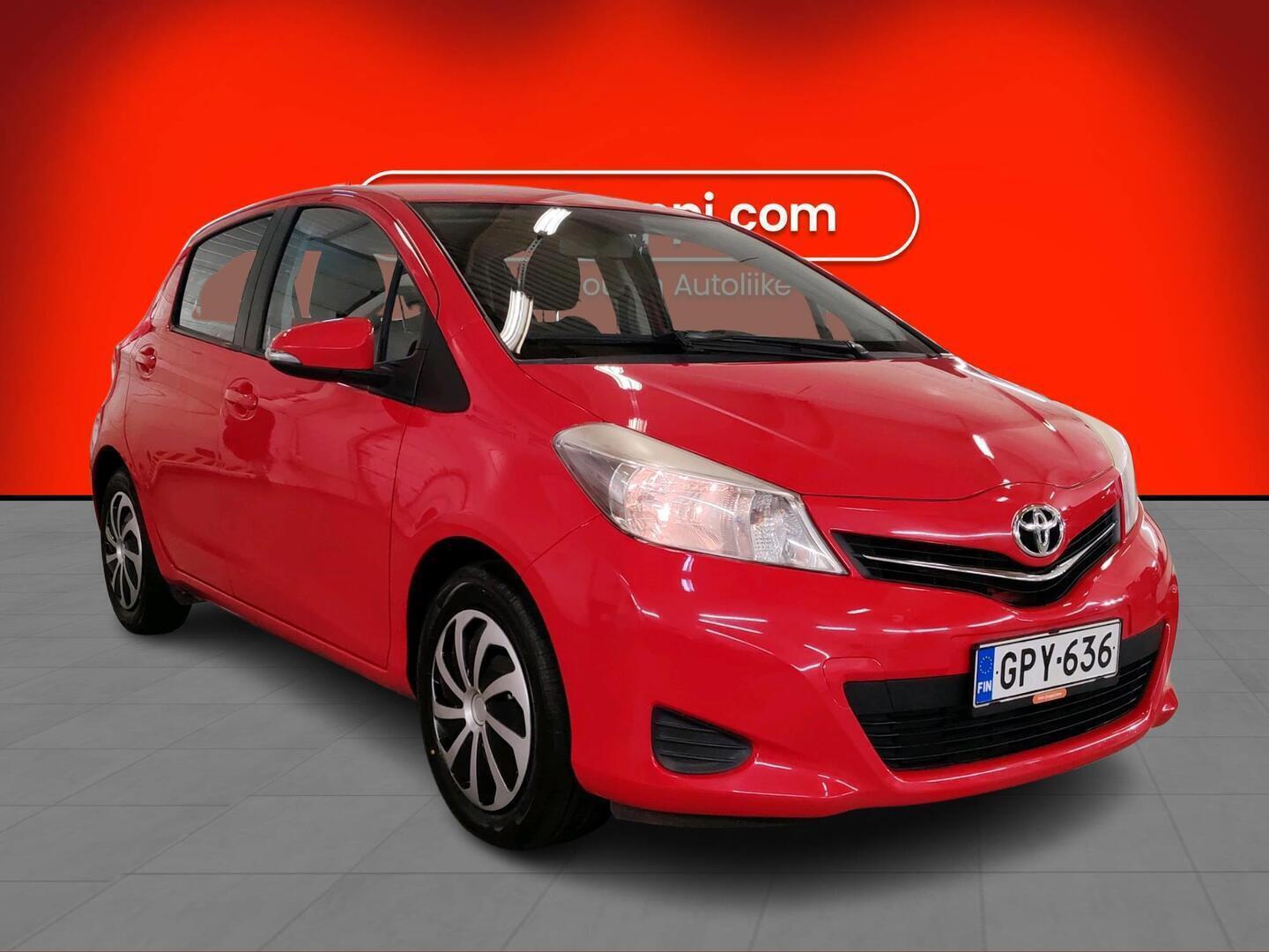 TOYOTA Yaris 2014