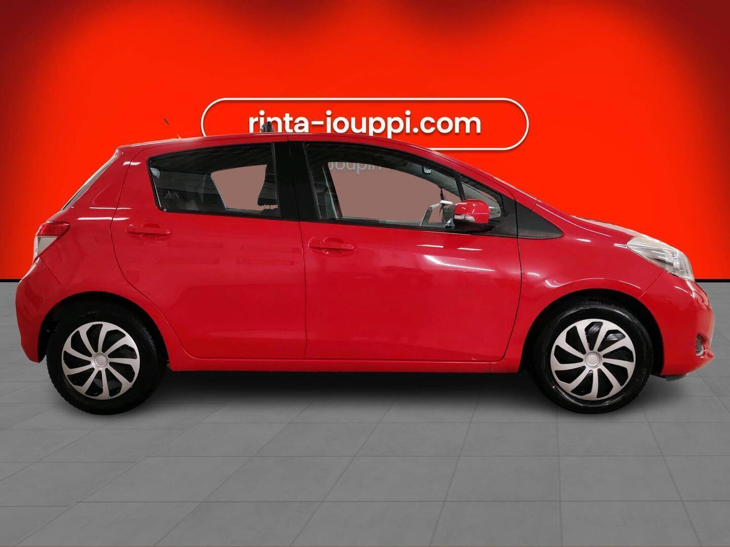 TOYOTA Yaris 2014