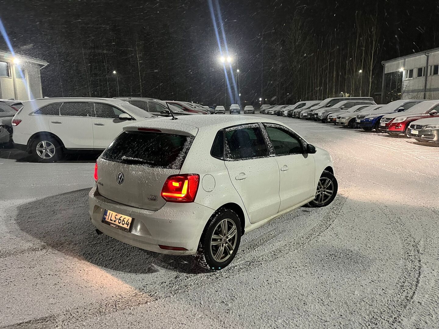 VOLKSWAGEN Polo 2014