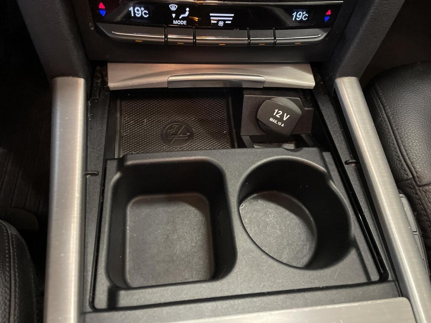 MERCEDES-BENZ E 2011
