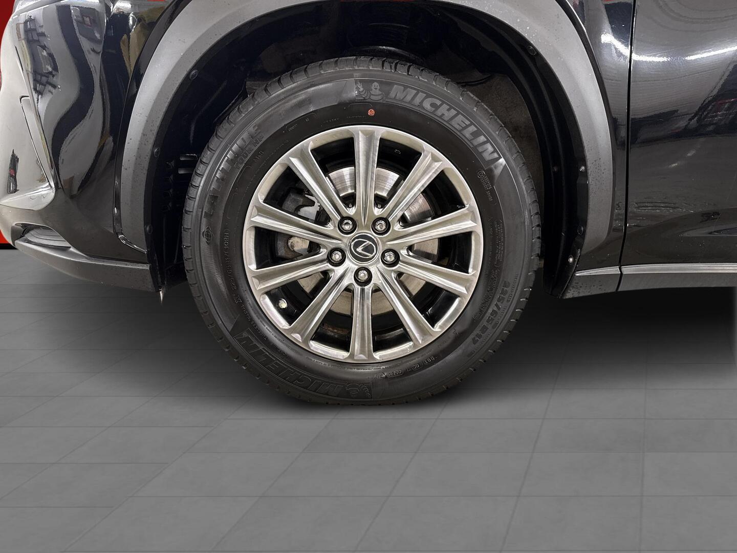LEXUS NX 2018