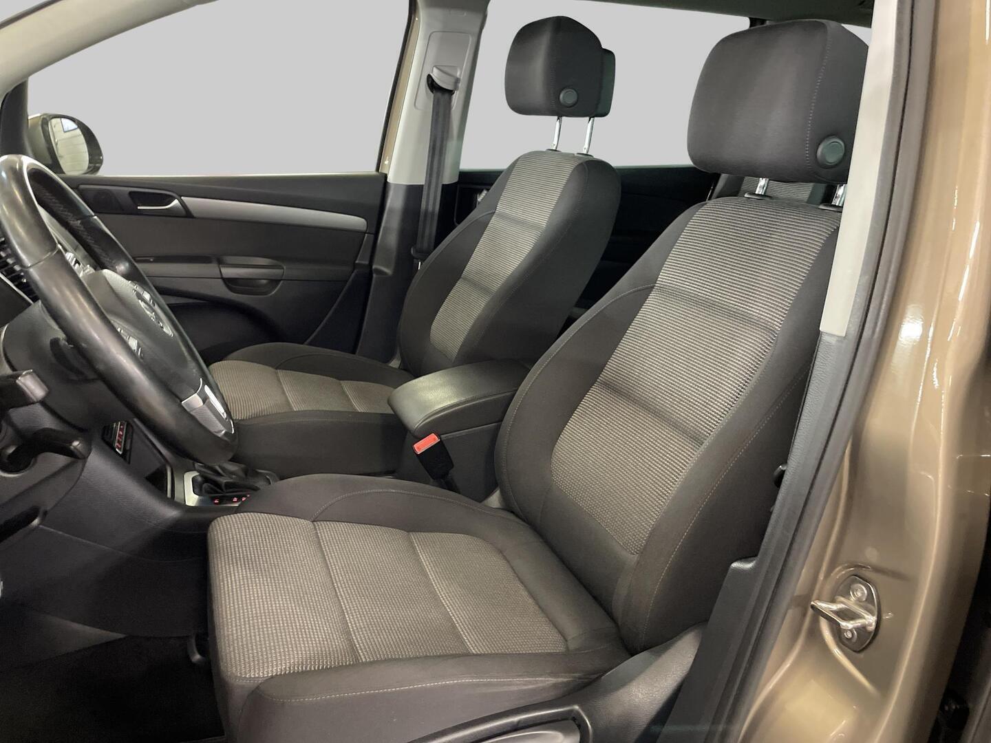 VOLKSWAGEN Sharan 2014