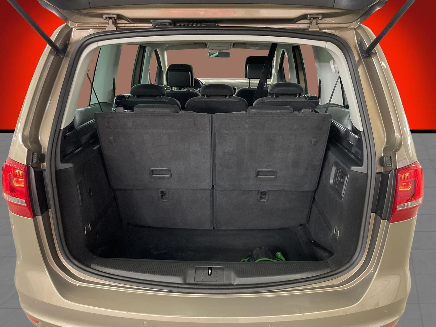 VOLKSWAGEN Sharan 2014