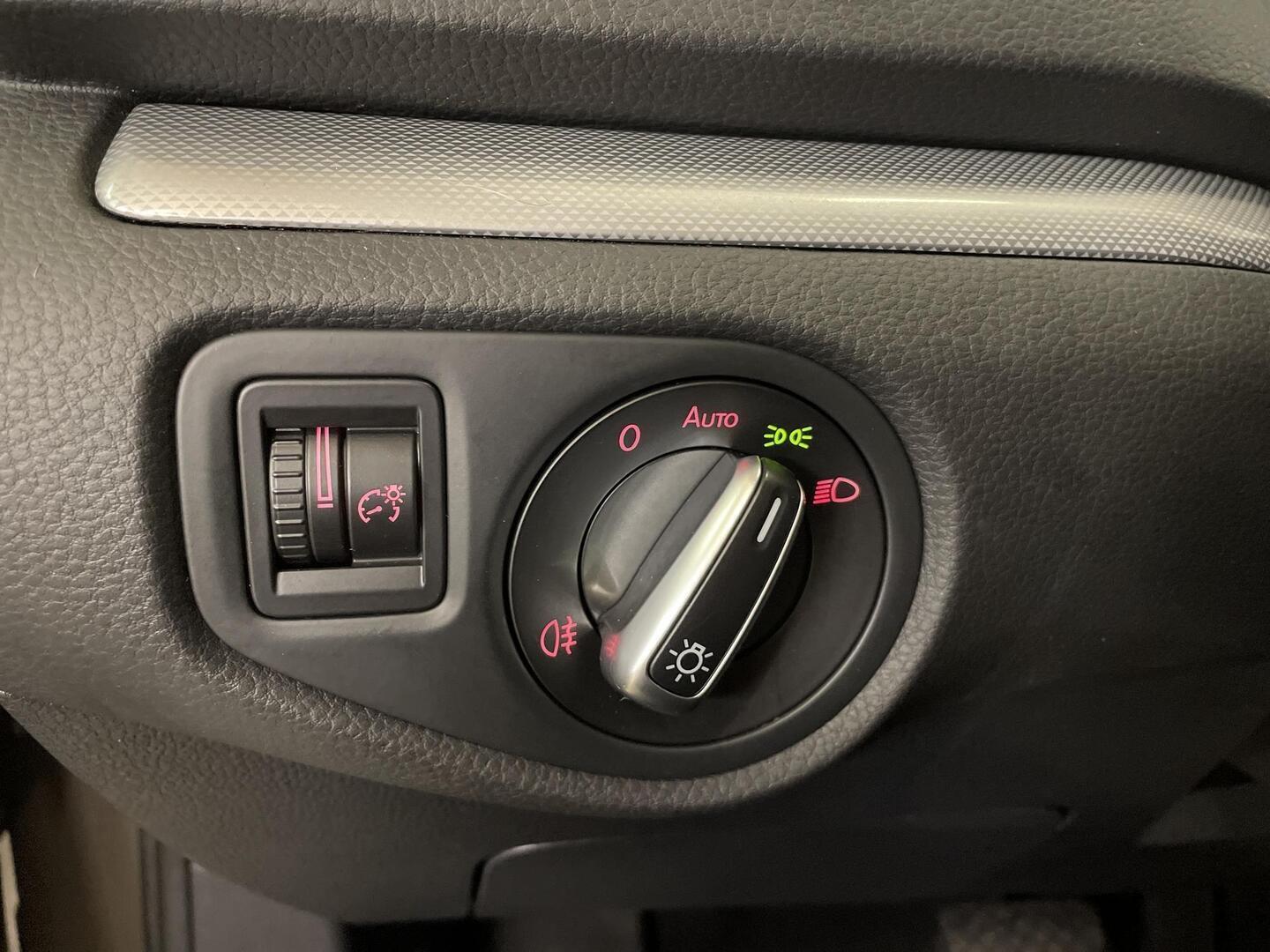 VOLKSWAGEN Sharan 2014