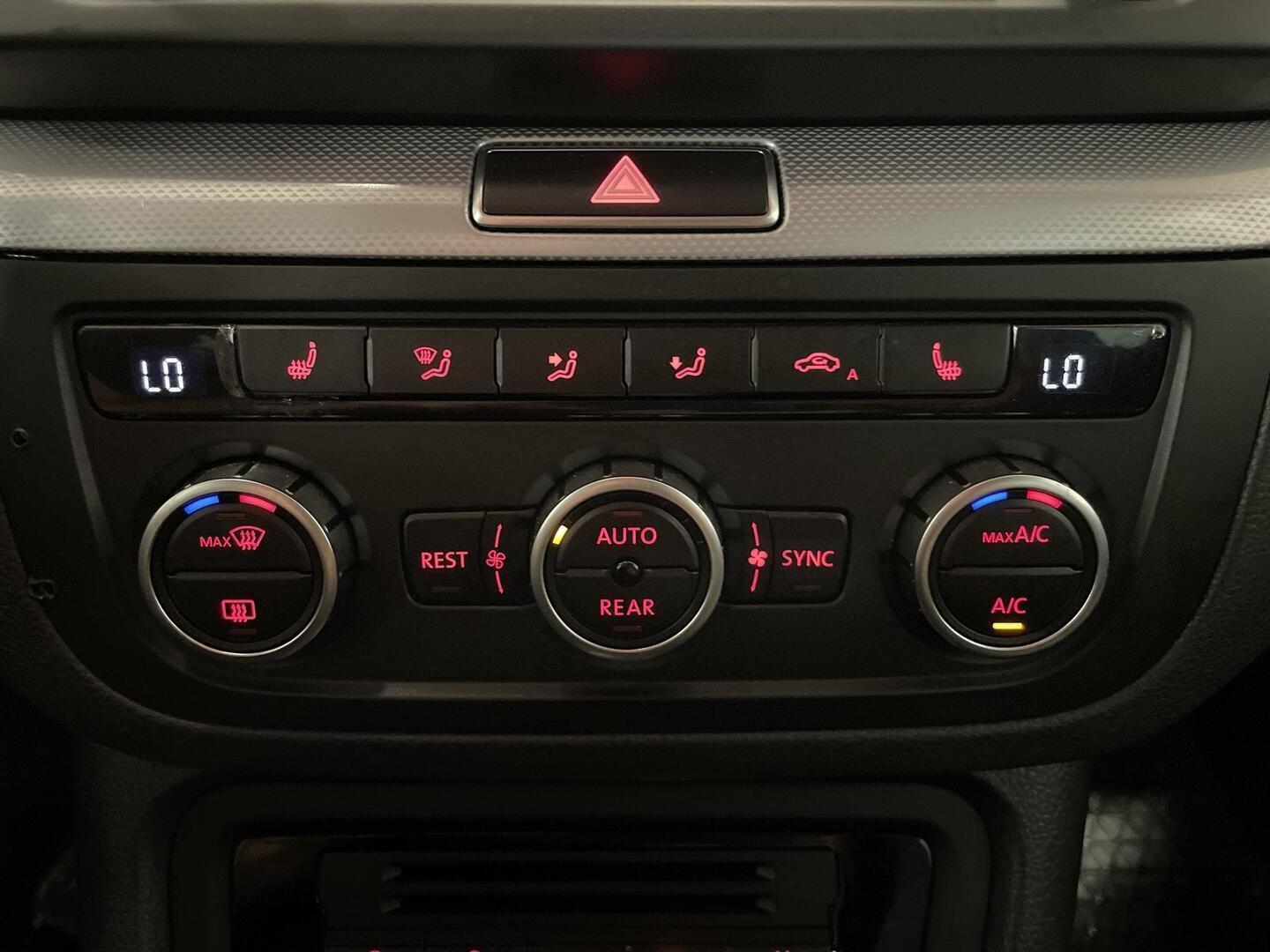 VOLKSWAGEN Sharan 2014