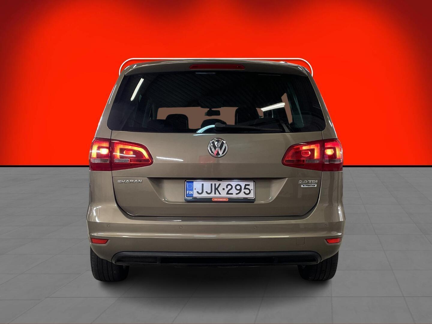 VOLKSWAGEN Sharan 2014
