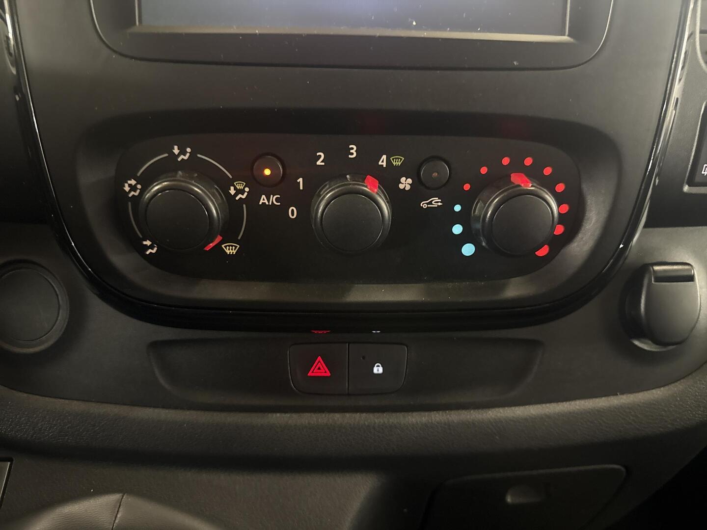 OPEL Vivaro 2017