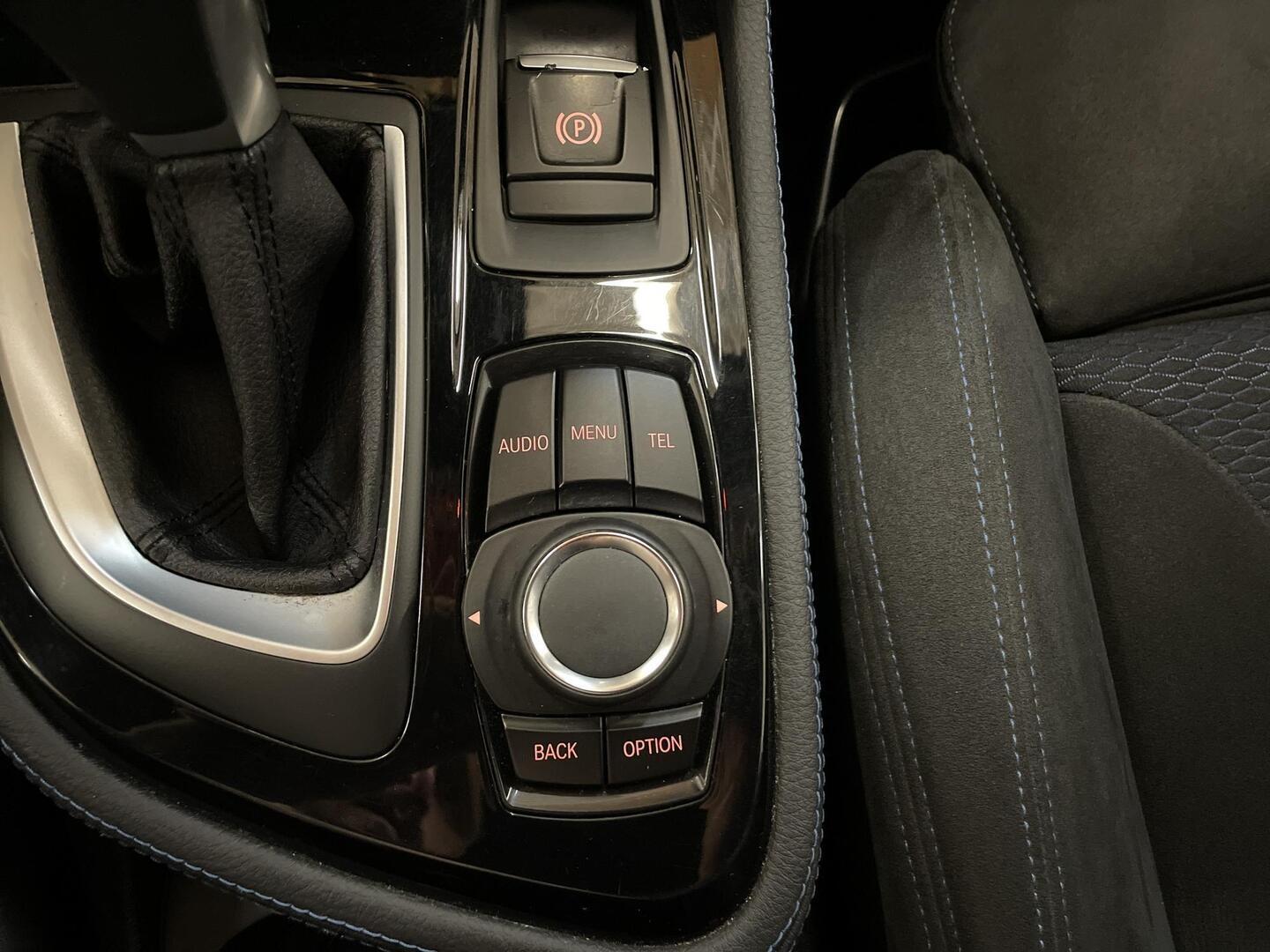 BMW 218 2016