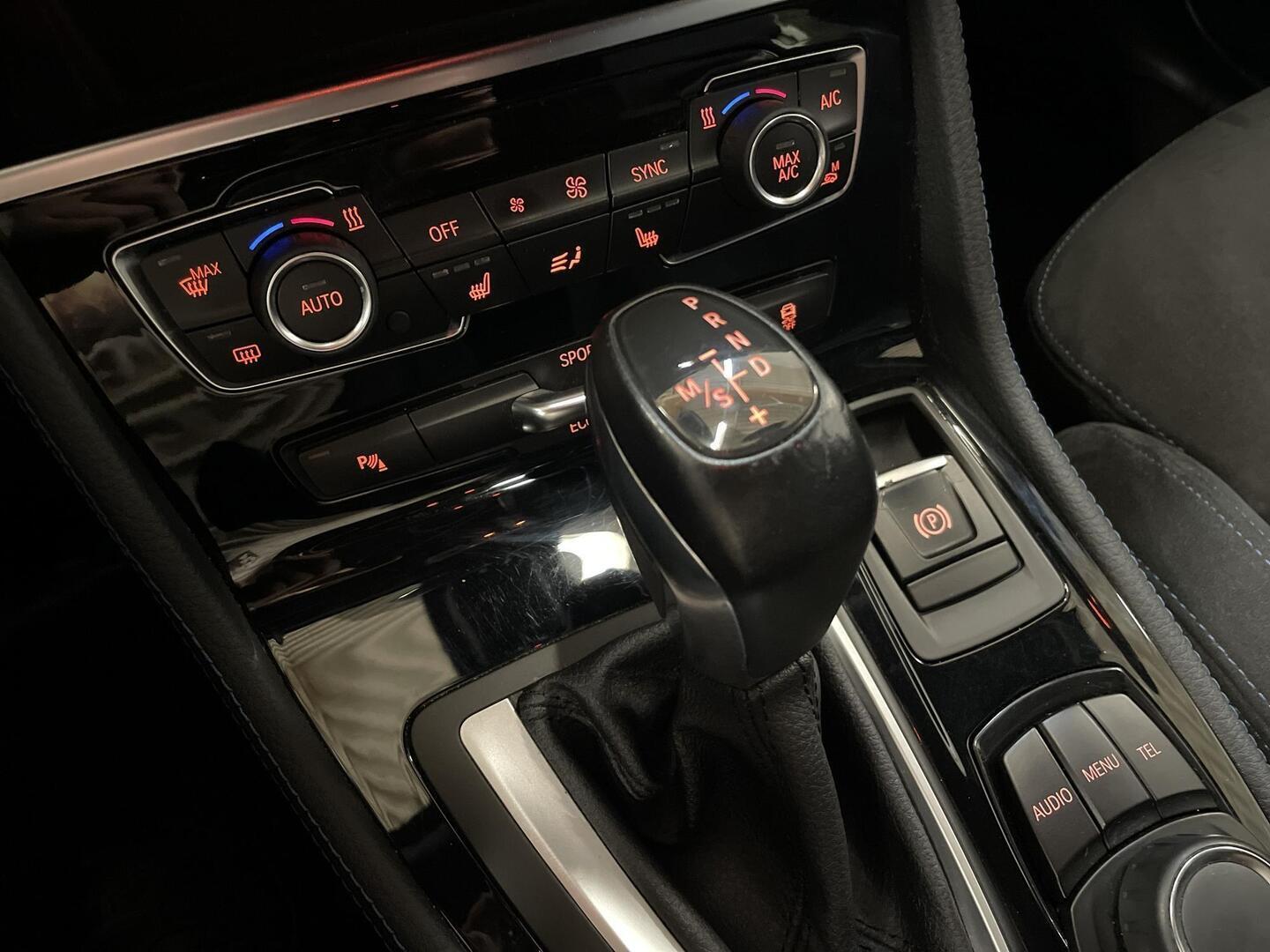 BMW 218 2016