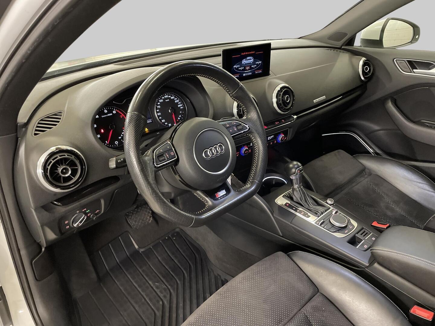 AUDI A3 2014