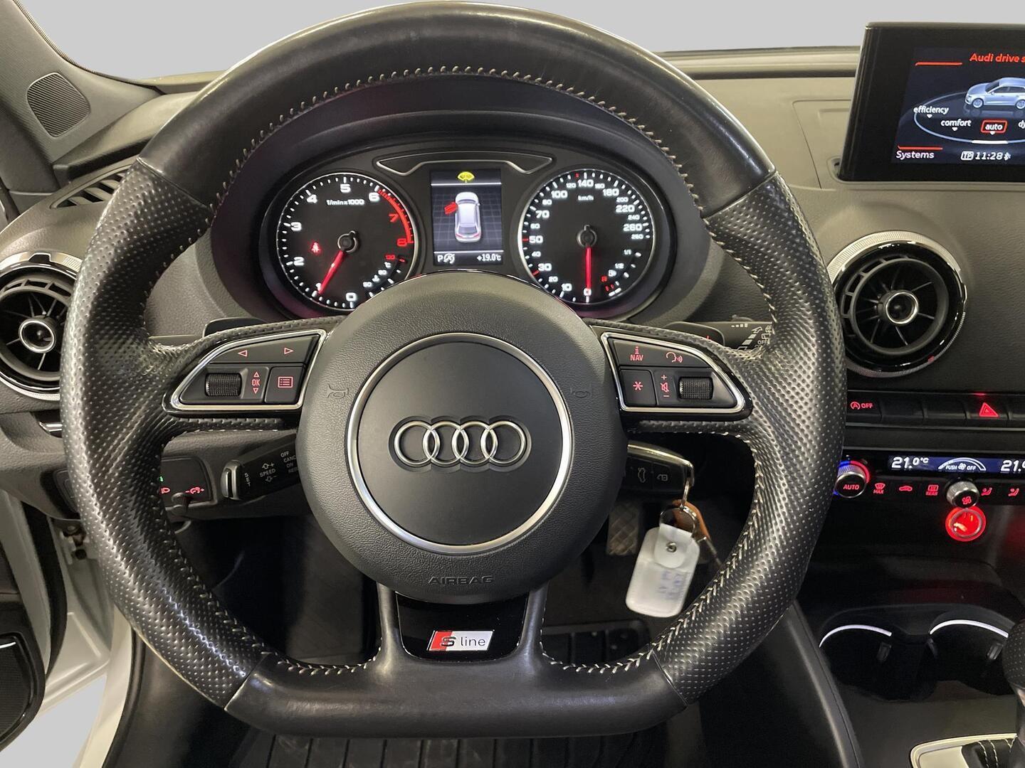 AUDI A3 2014
