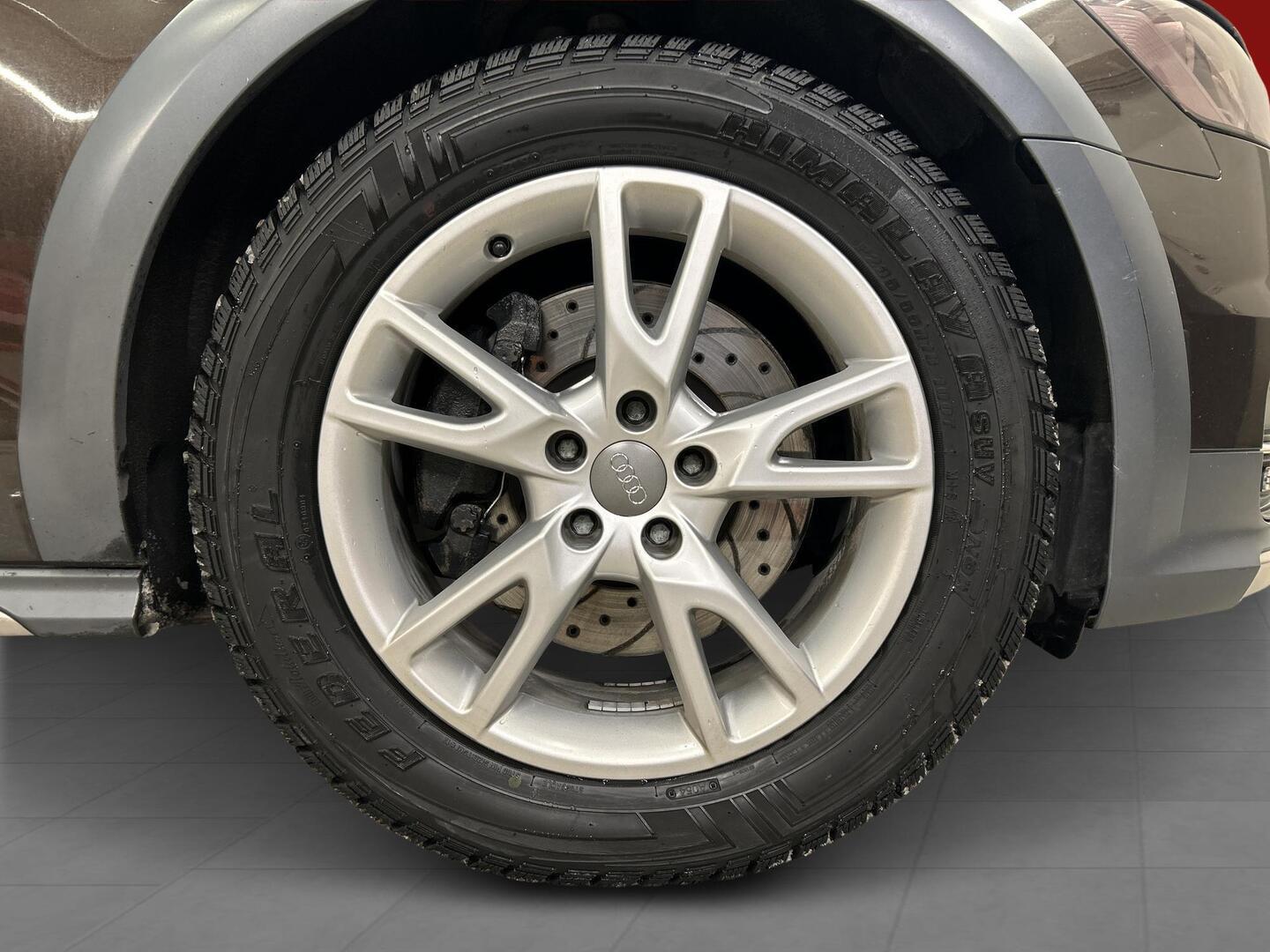 AUDI A6 allroad quattro 2015