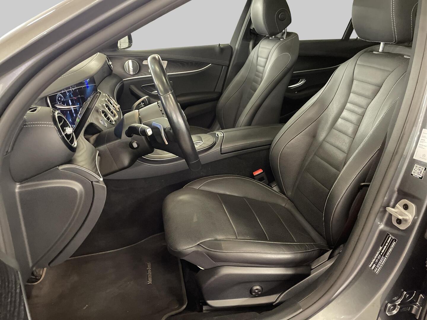 MERCEDES-BENZ E 2021