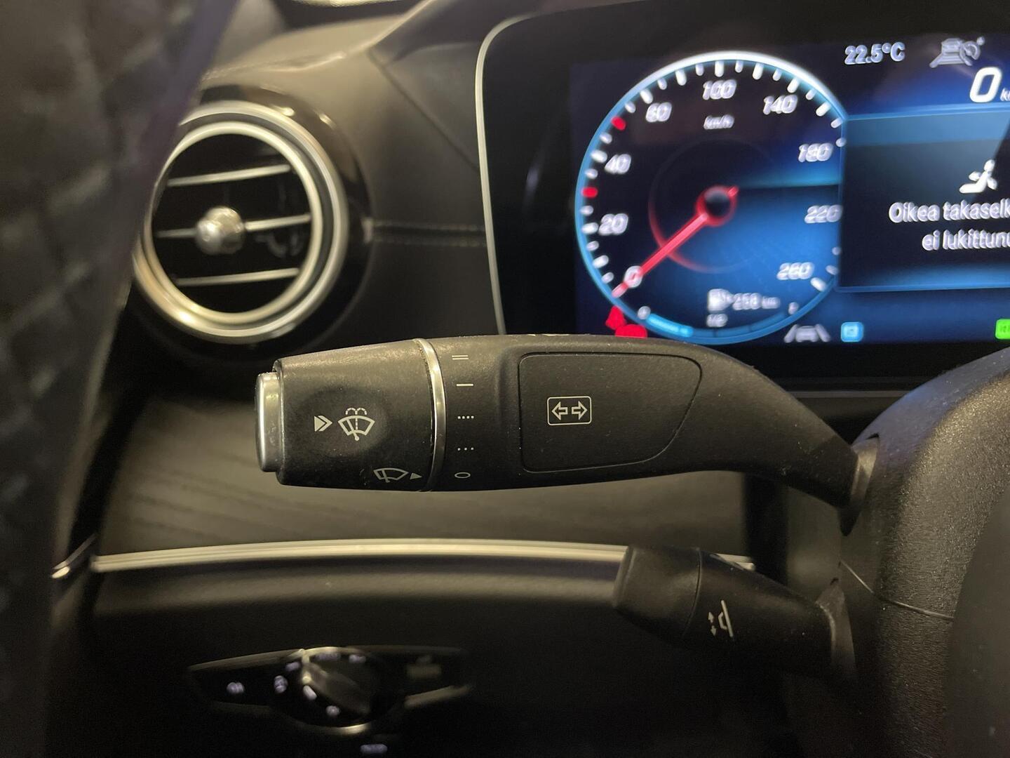 MERCEDES-BENZ E 2021