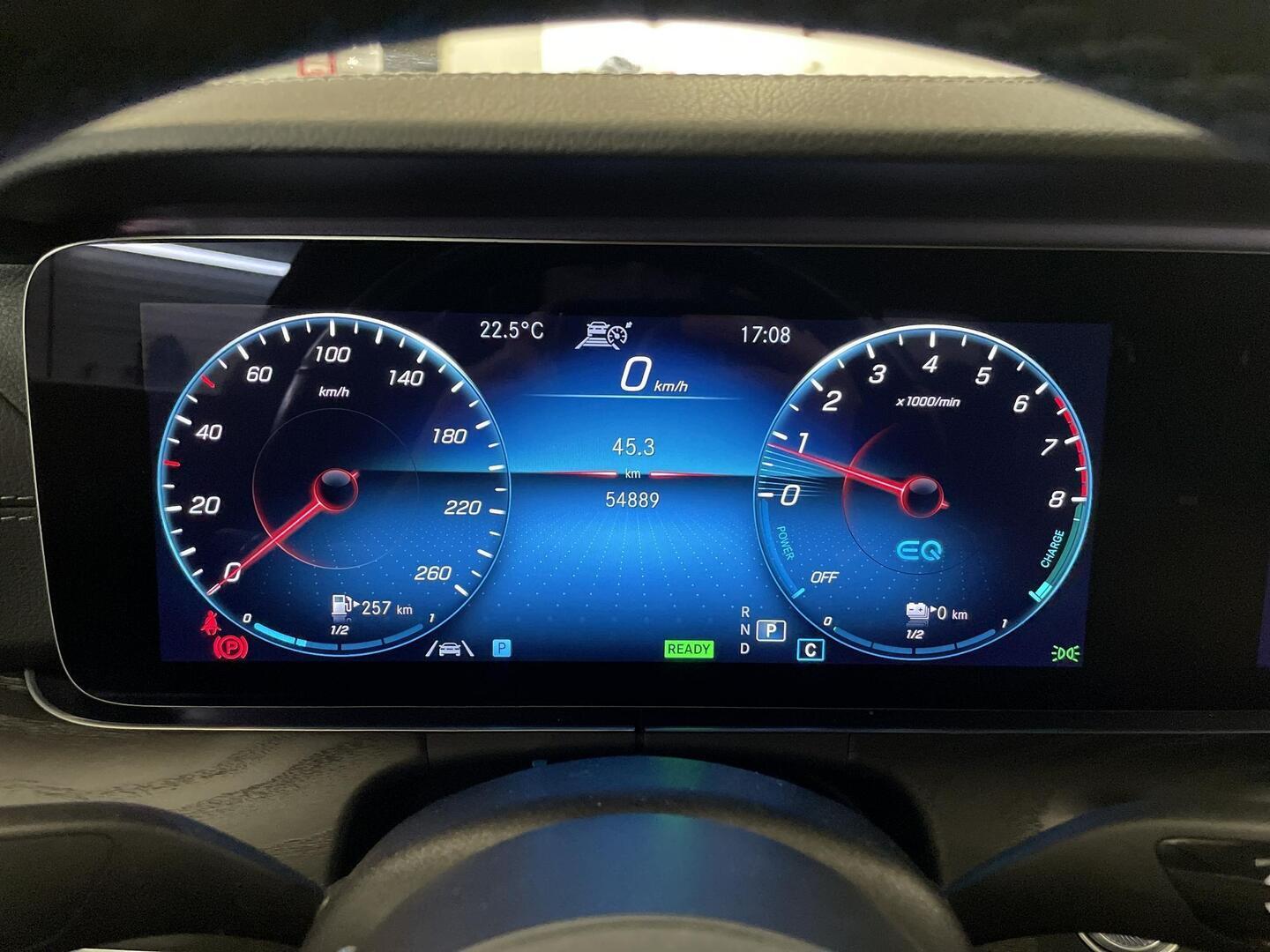 MERCEDES-BENZ E 2021
