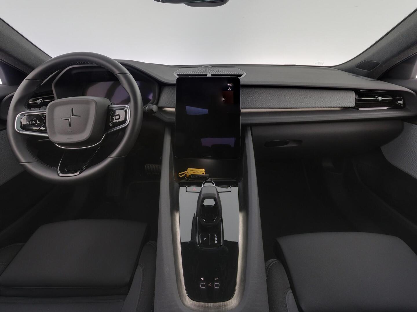 POLESTAR 2 2024