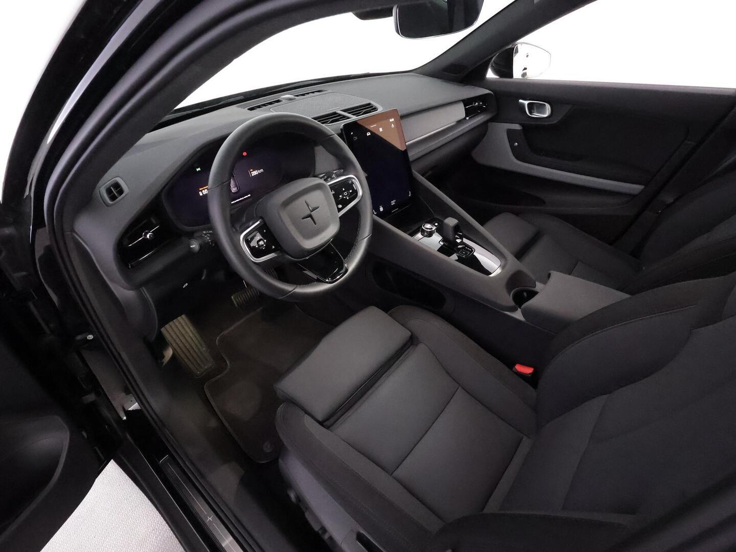 POLESTAR 2 2024