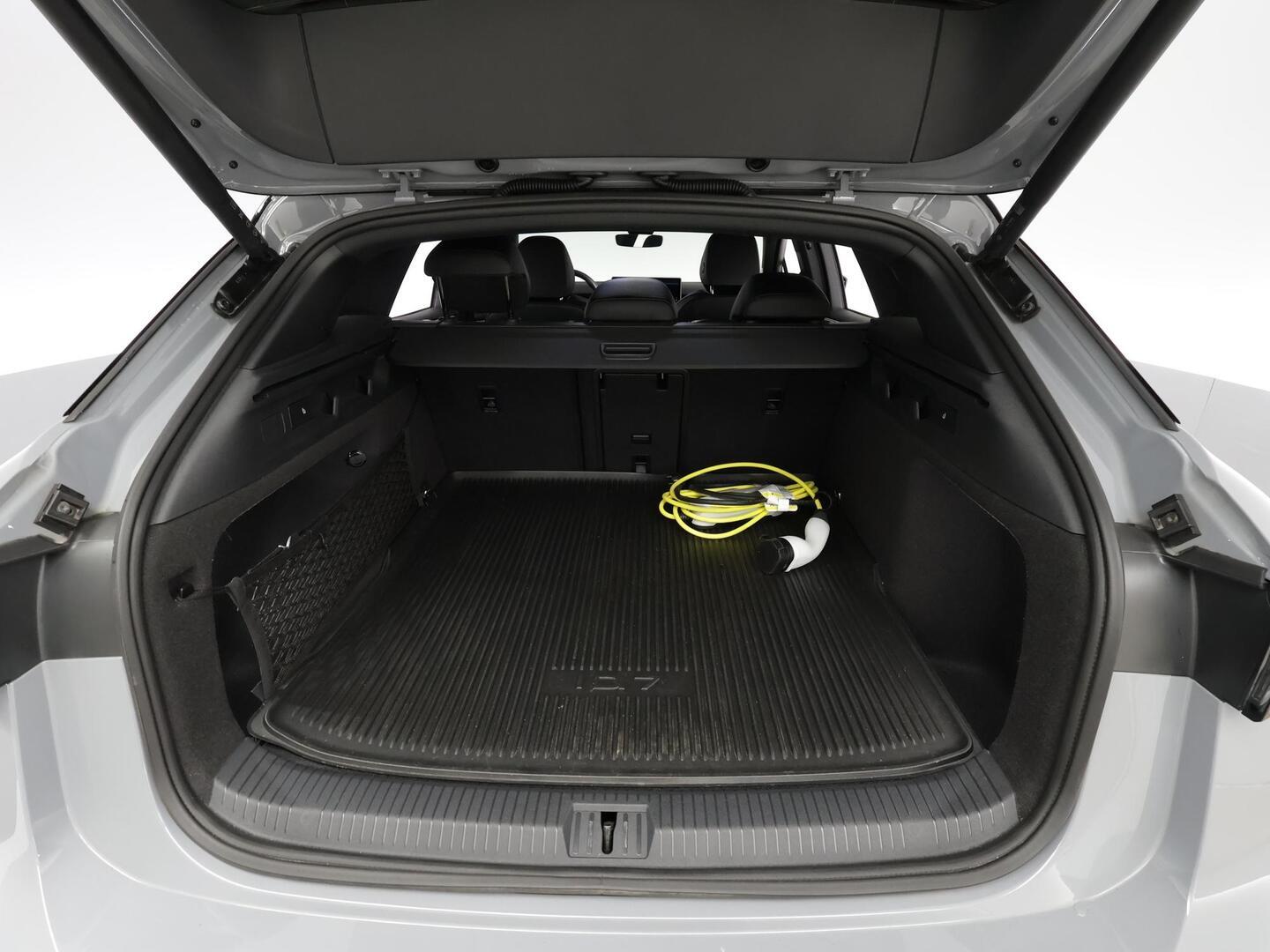 VOLKSWAGEN ID.7 2025