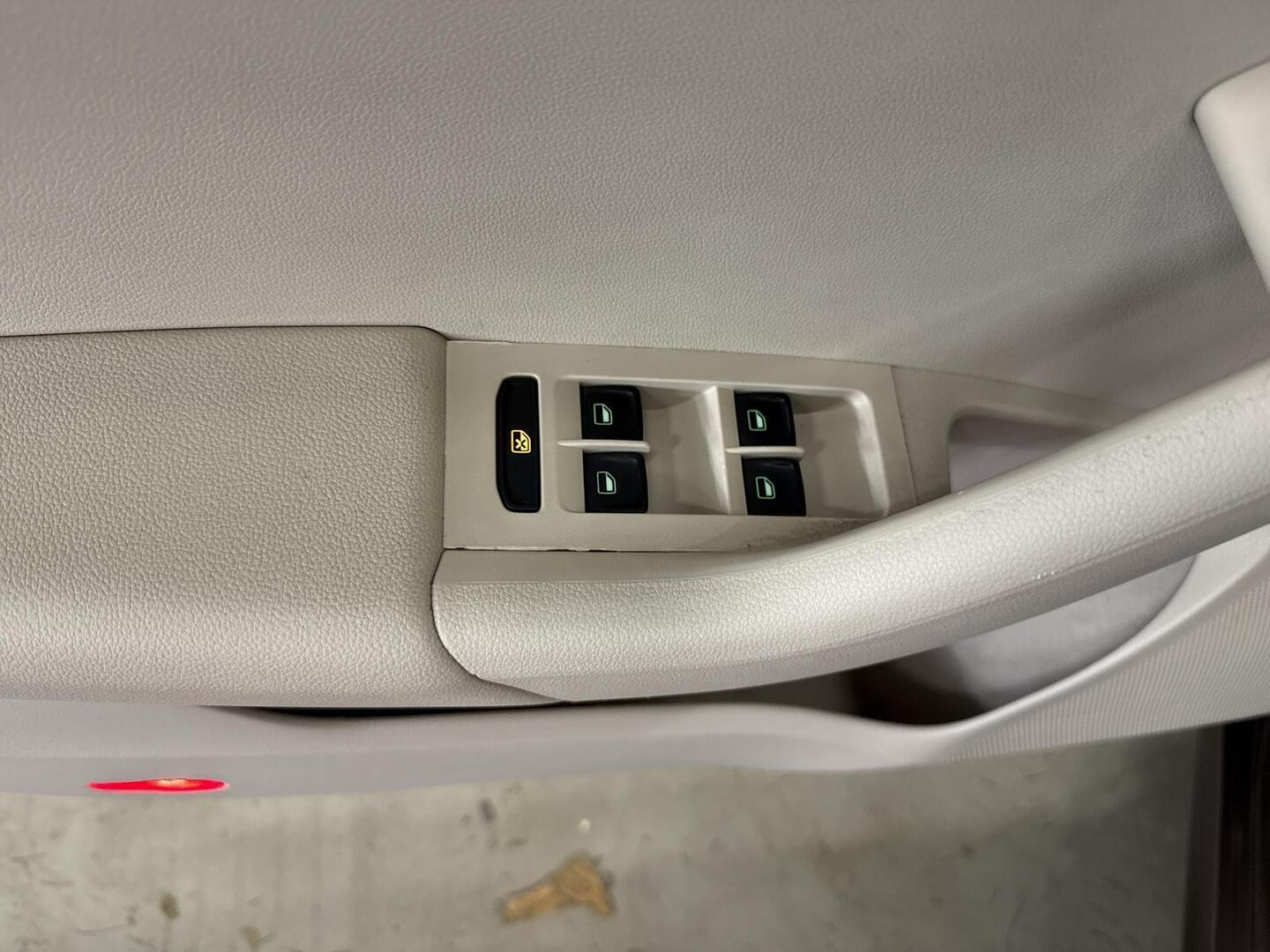 SKODA Octavia 2013