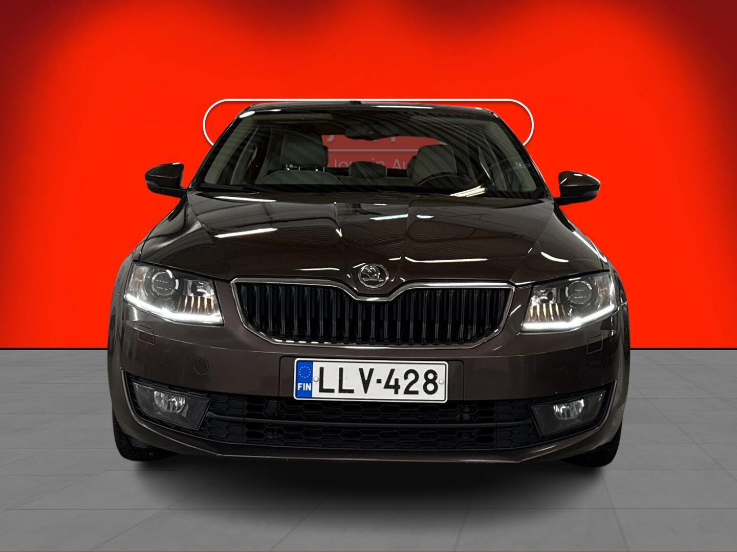 SKODA Octavia 2013