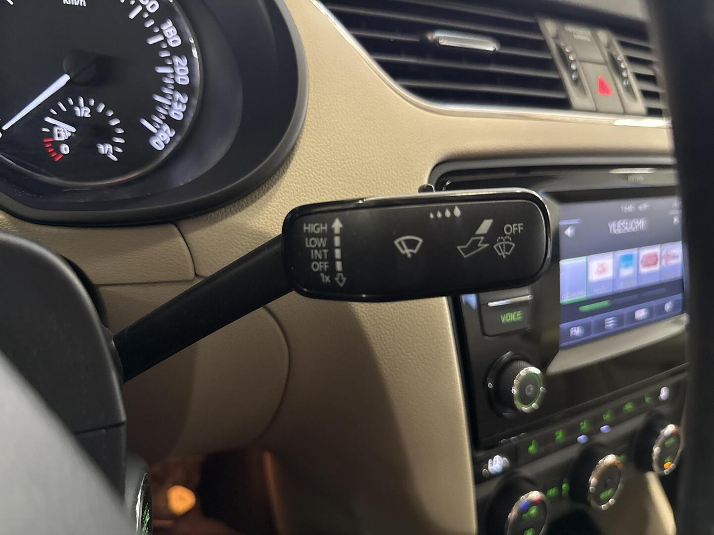 SKODA Octavia 2013