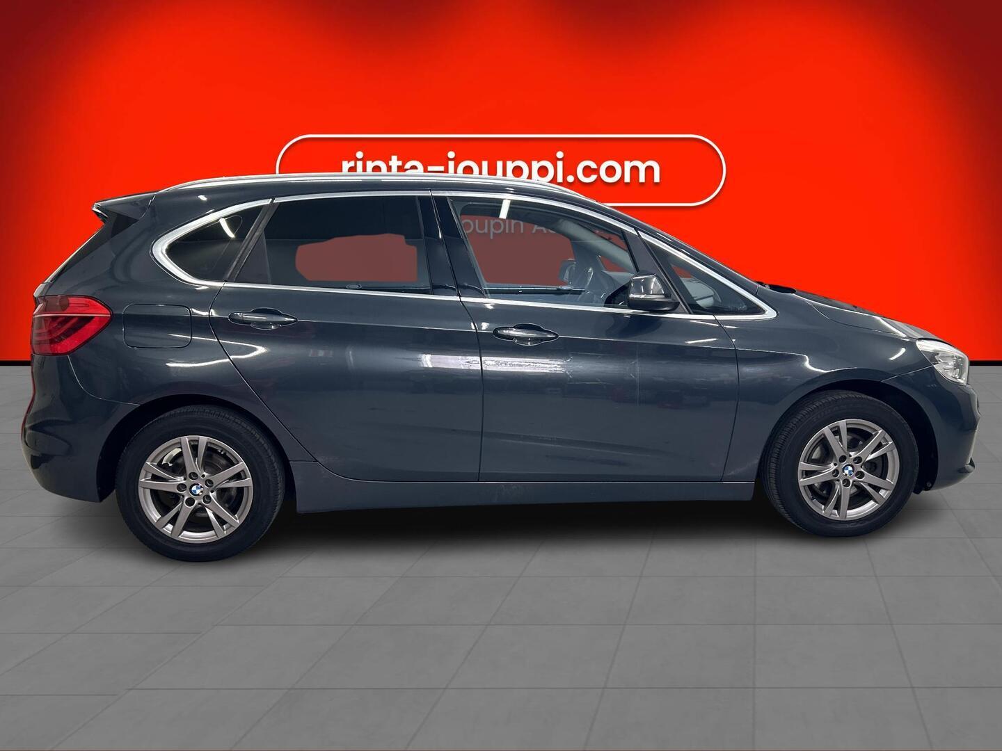 BMW 218 2015