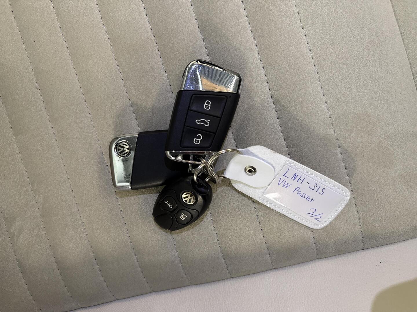 VOLKSWAGEN Passat 2015