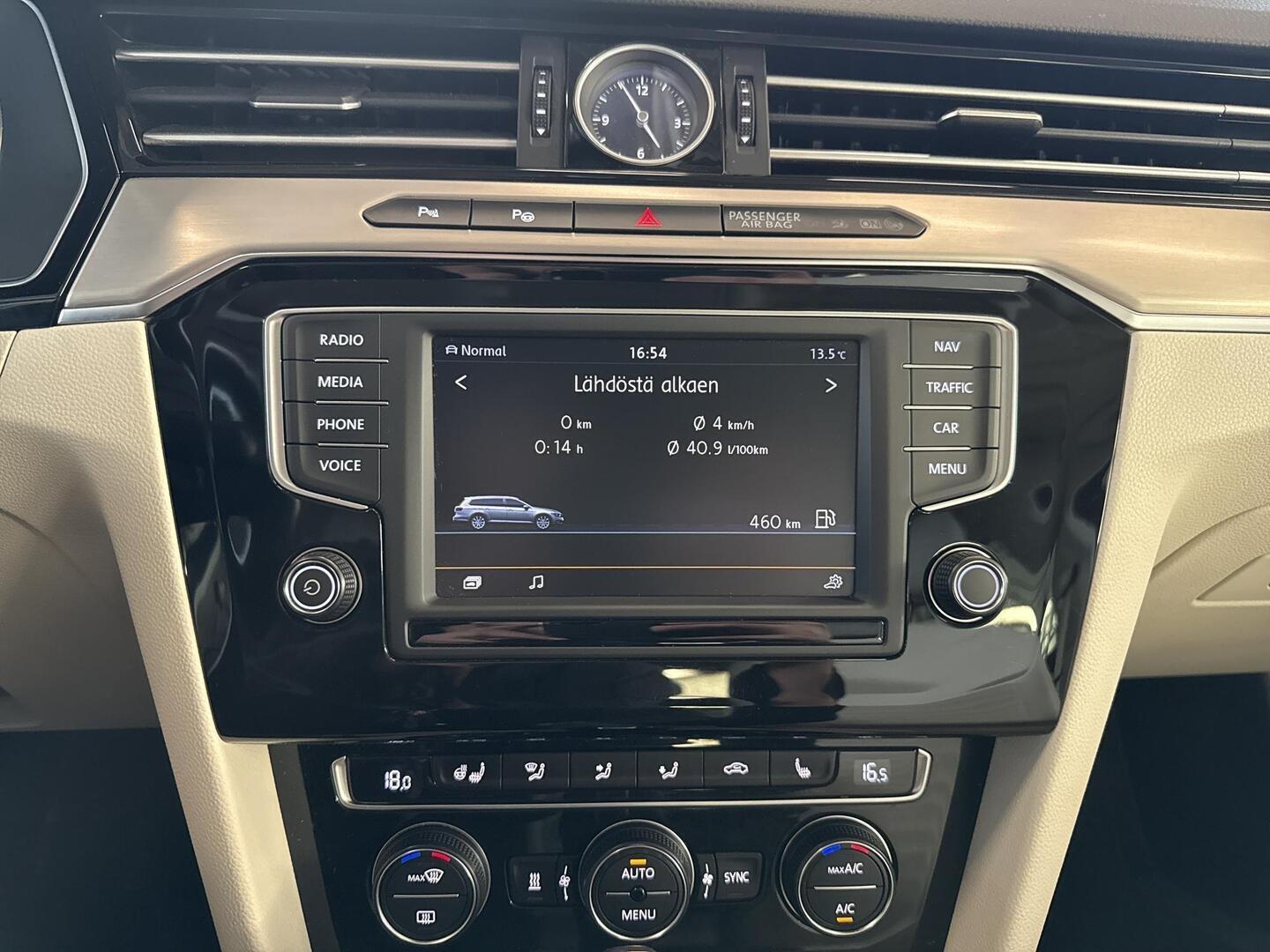 VOLKSWAGEN Passat 2015