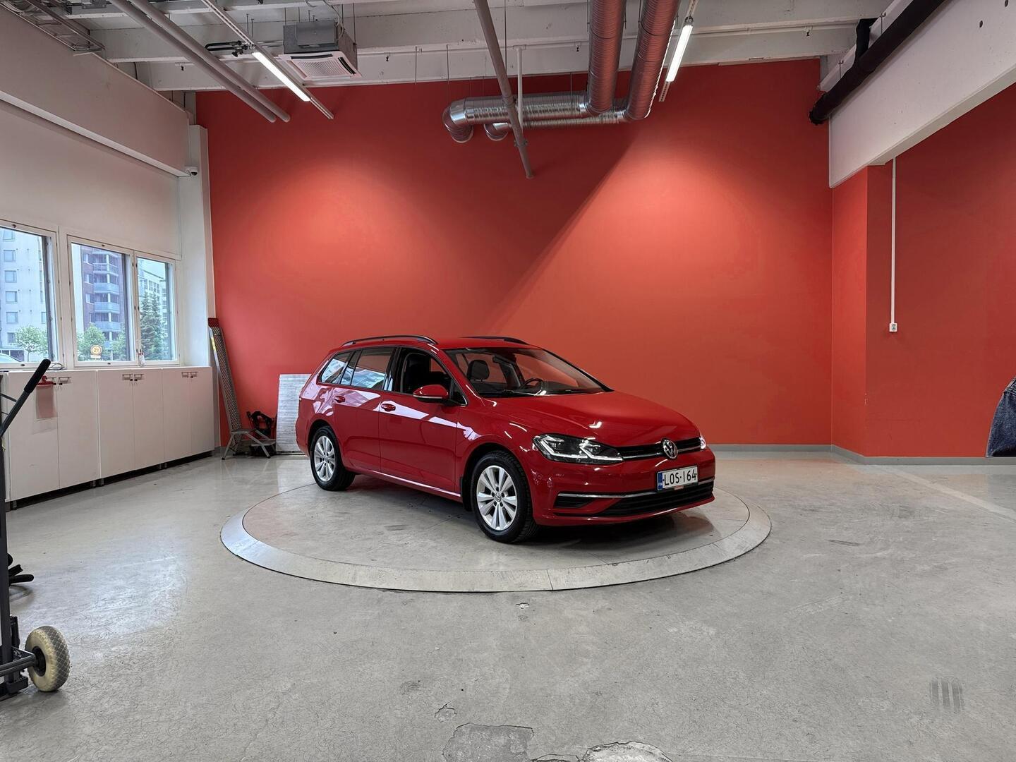 VOLKSWAGEN Golf 2019